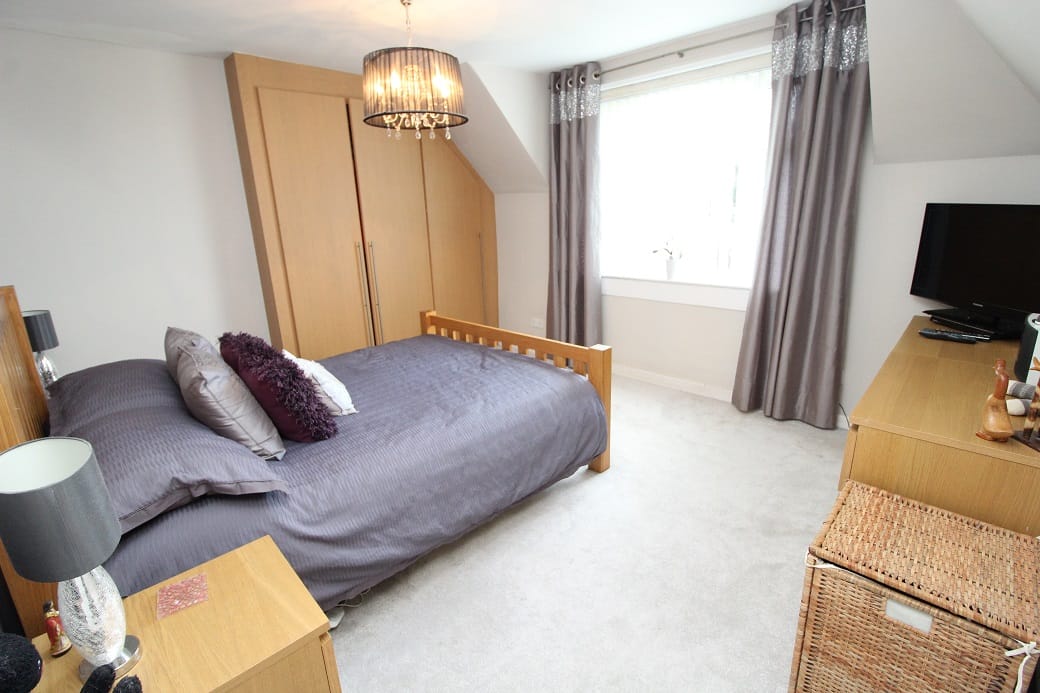 1 Beardmore Cottages, Old Greenock Road, PA4 9PE Nest Estate Agents