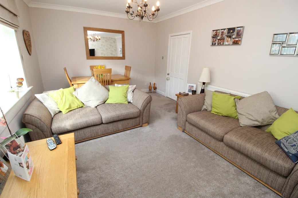 1 Beardmore Cottages, Old Greenock Road, PA4 9PE Nest Estate Agents