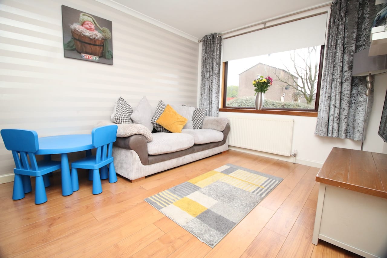 2 Ben Nevis Way, Cumbernauld, G68 9JA Nest Estate Agents