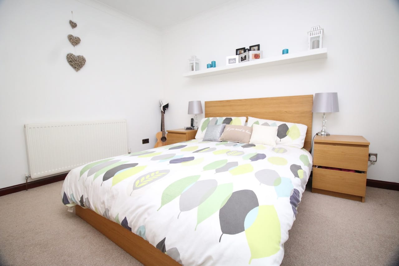 2 Ben Nevis Way, Cumbernauld, G68 9JA Nest Estate Agents