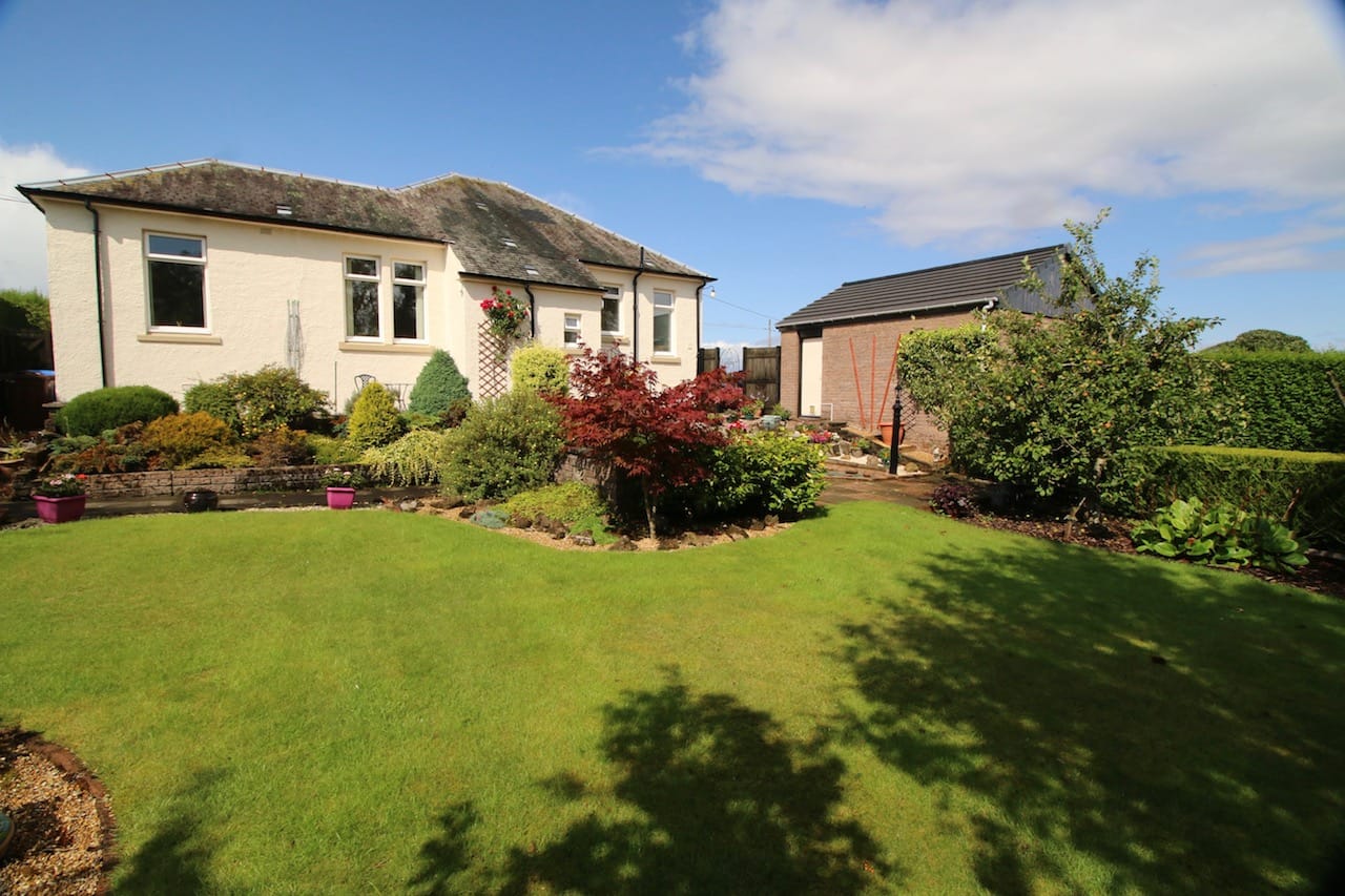 2 Blaefaulds Cottages, Denny, FK6 5LR Nest Estate Agents