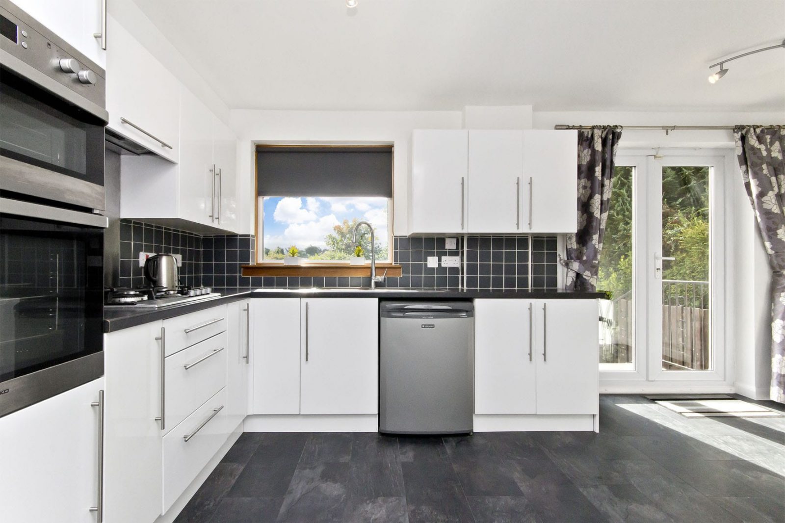 Glengarry Crescent, Lionthorn, Falkirk, FK1 5UD Nest Estate Agents