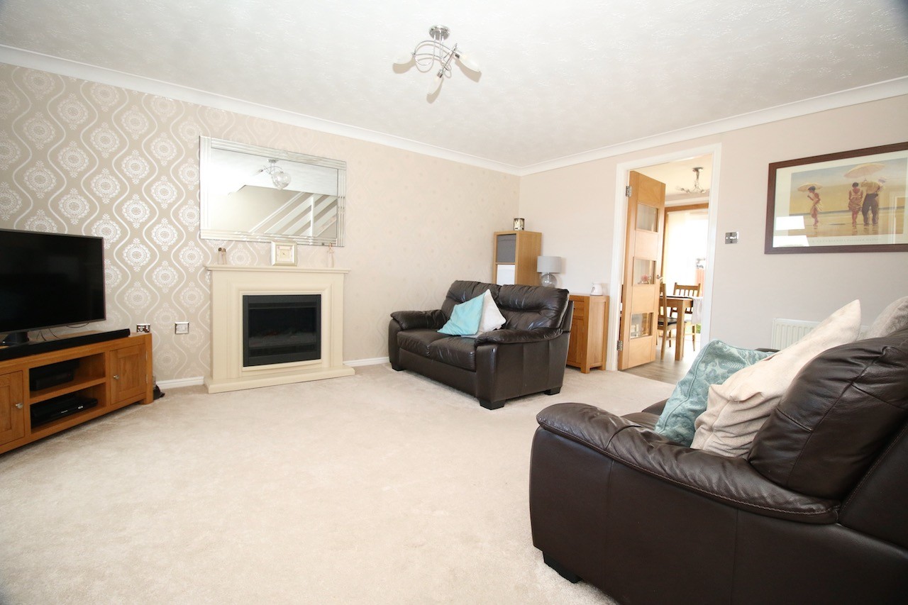 Afton Drive, Denny, FK6 5PD Nest Estate Agents