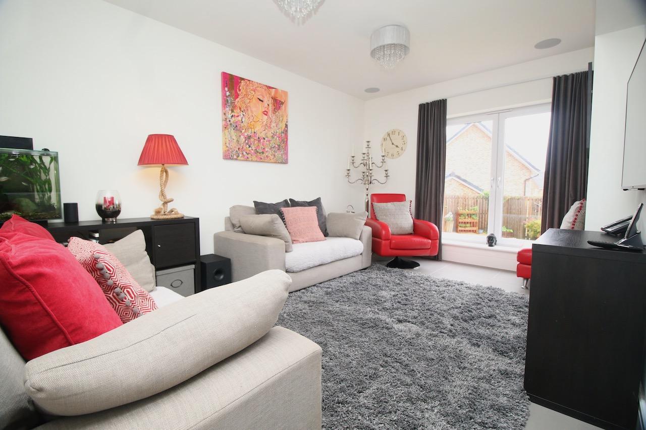 8 Coupers Way, Denny, FK6 5JF Nest Estate Agents