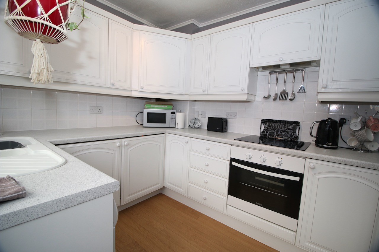 32 Garvald Road, Denny, FK6 5NR Nest Estate Agents