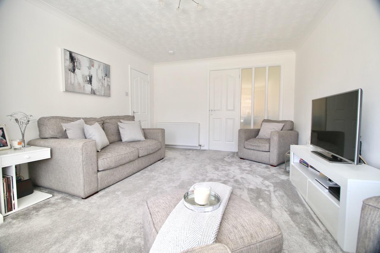 Baldorran Crescent, Cumbernauld Nest Estate Agents