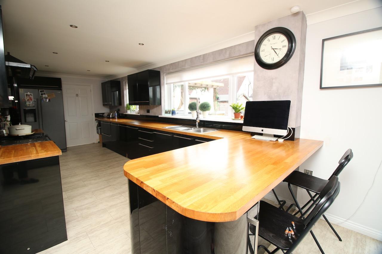 Ratho Drive, Cumbernauld Nest Estate Agents