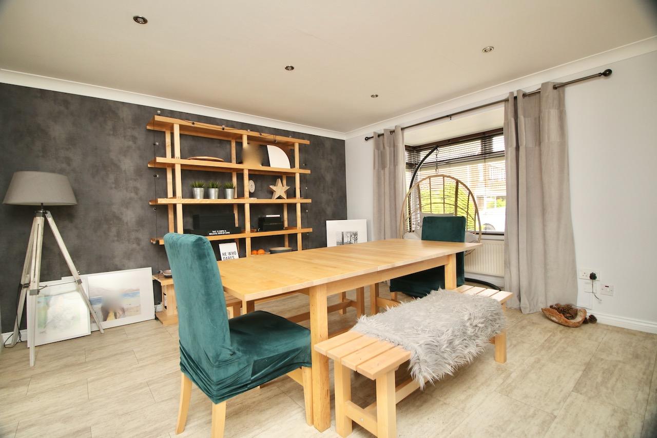 Ratho Drive, Cumbernauld Nest Estate Agents